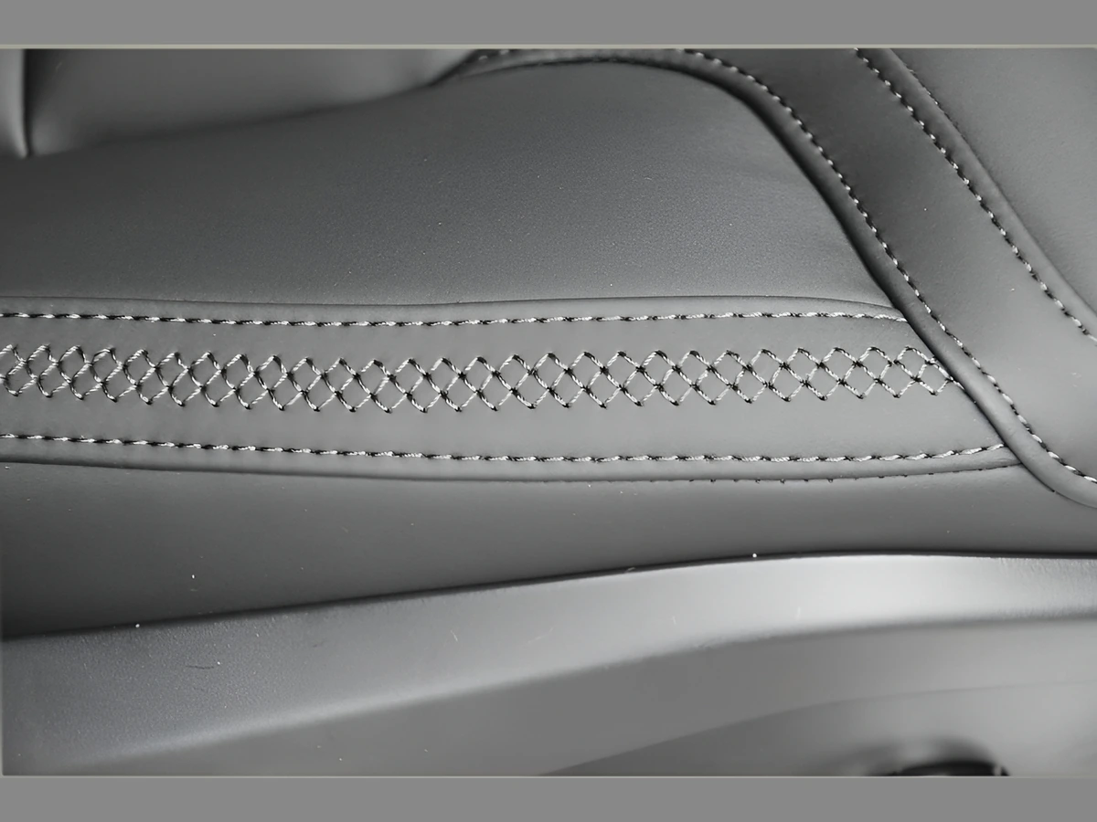 2026 Volvo XC90 Plus - Photo 30