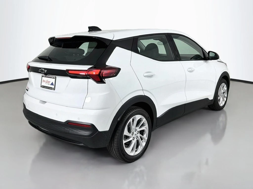 2027 Chevrolet Bolt EV LT - Photo 7