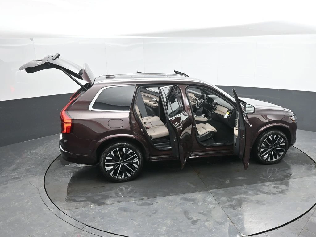 2026 Volvo - image 48