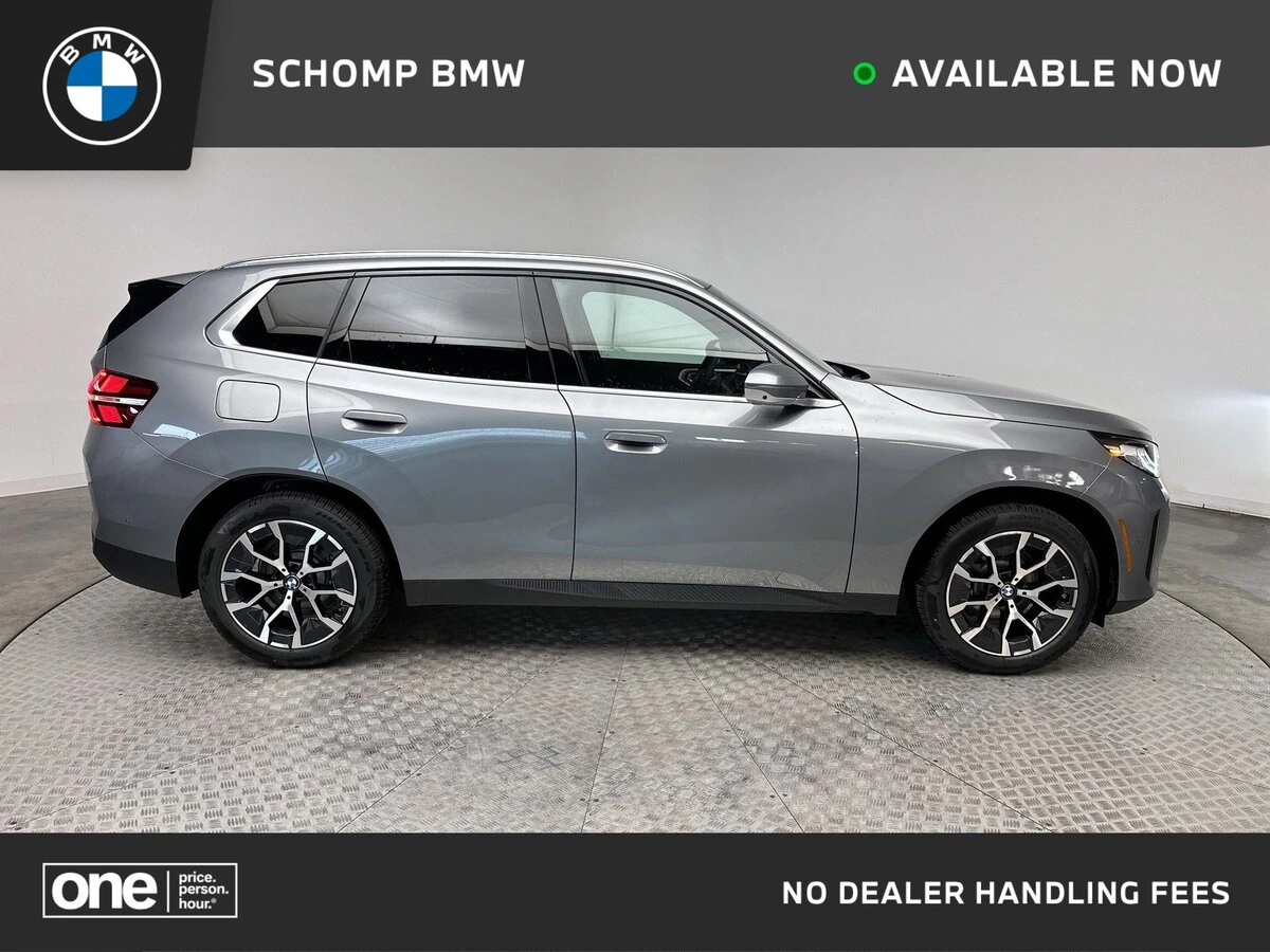 2026 BMW X3 30's photo