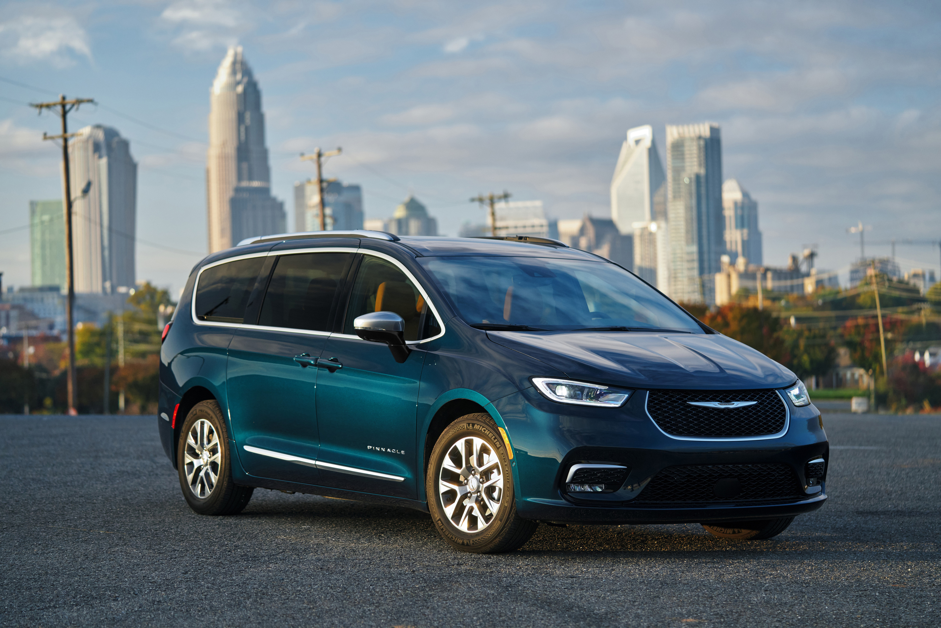 2025 Chrysler Pacifica Plug-In Hybrid Pinnacle fuel