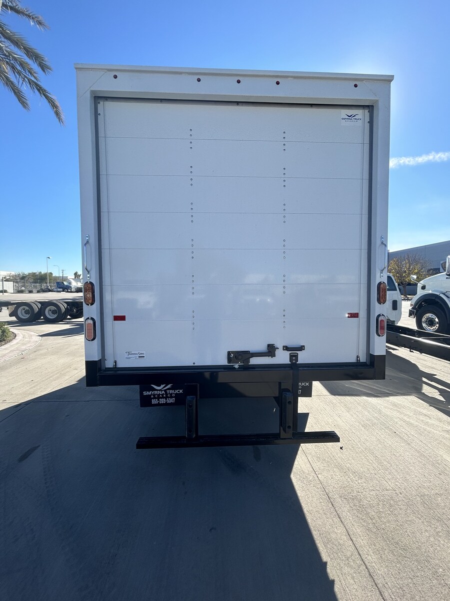 2024 Hino in Phoenix, AZ — photo 5