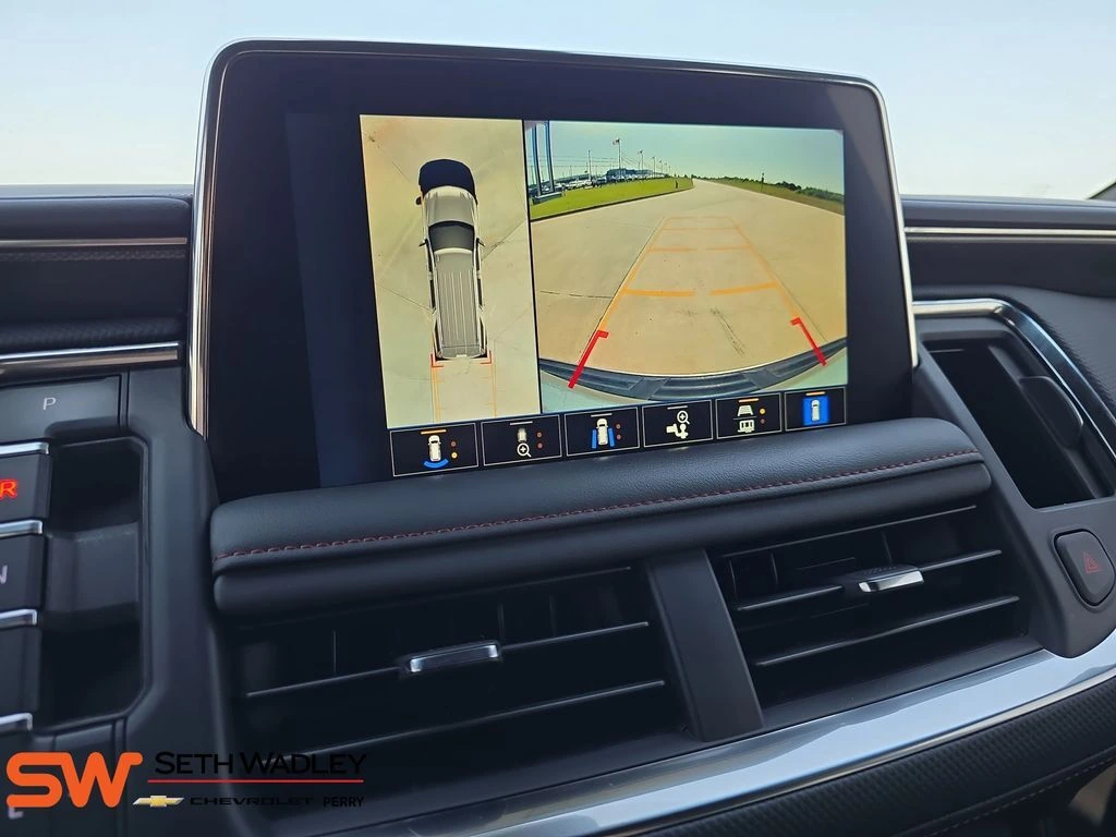 2024 Chevrolet Suburban RST - Photo 24