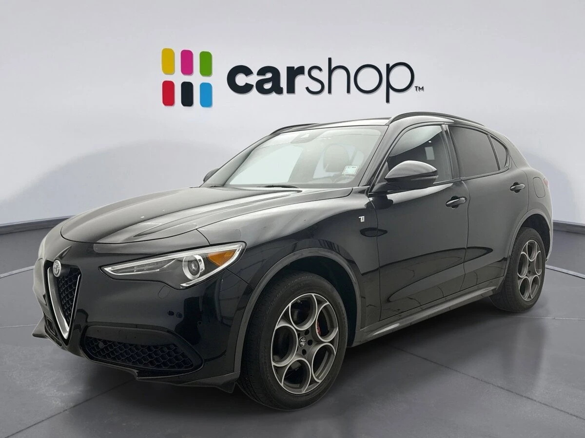 2022 Alfa Romeo Stelvio Ti AWD's photo