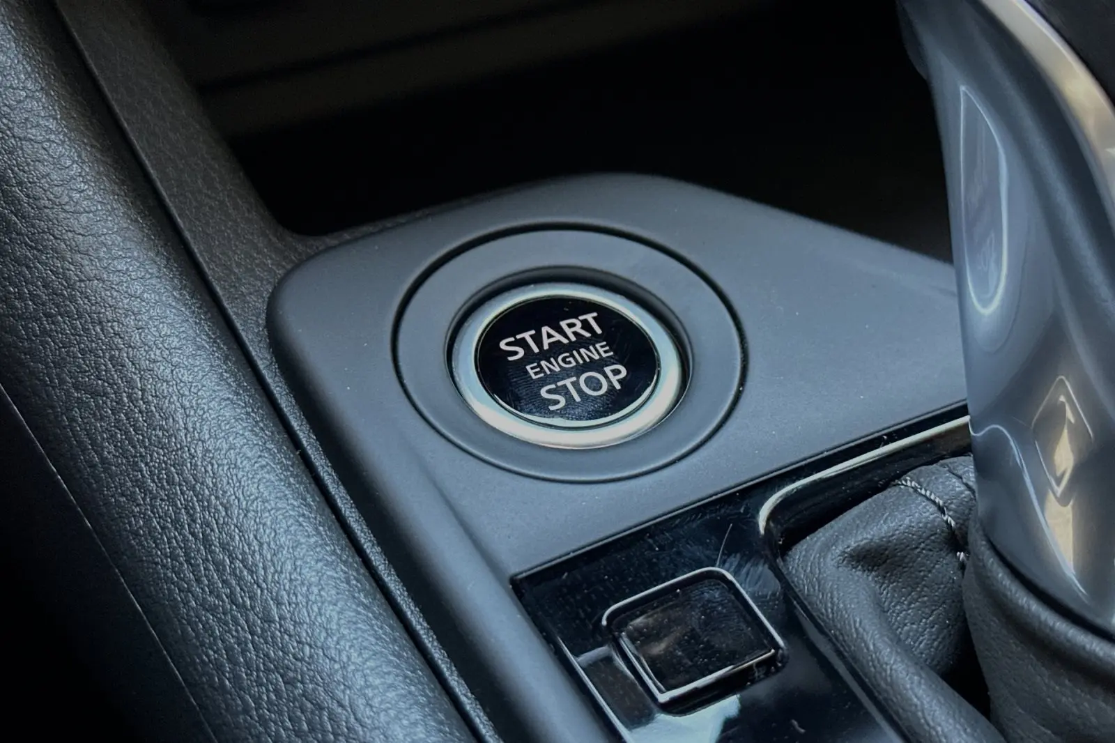 2025 Nissan Sentra S photo 18
