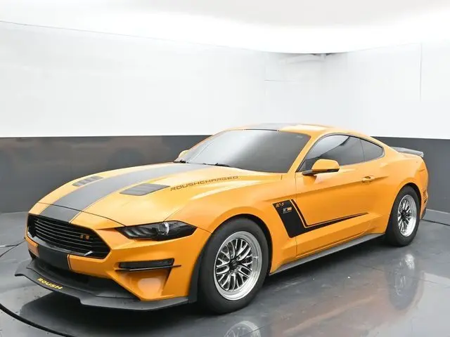 2019 Ford Mustang GT Premium photo 4