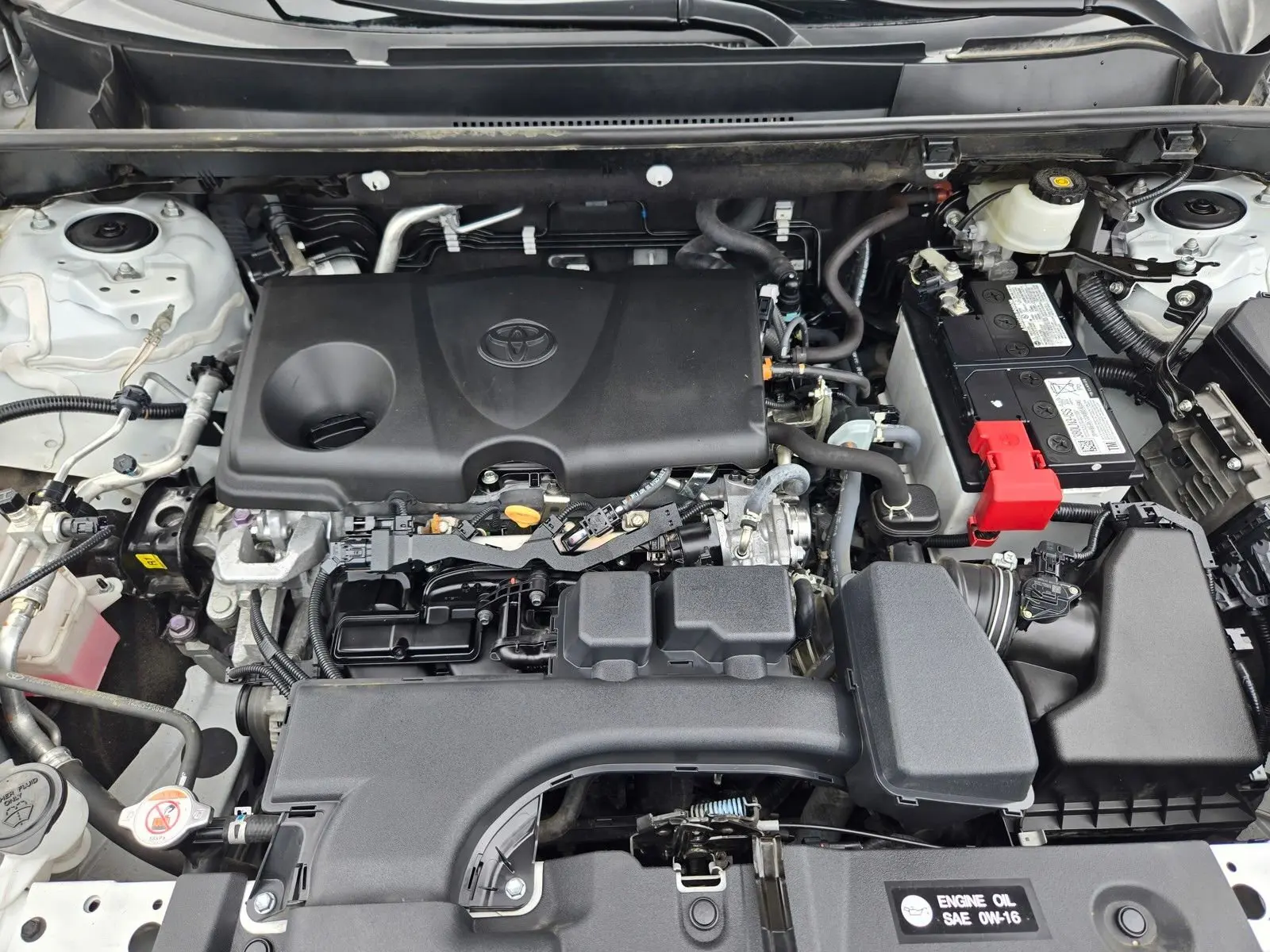 2022 Toyota RAV4 XLE photo 26