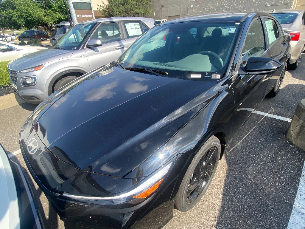 2026 Hyundai Elantra 2.0 SEL Sport Premium's photo
