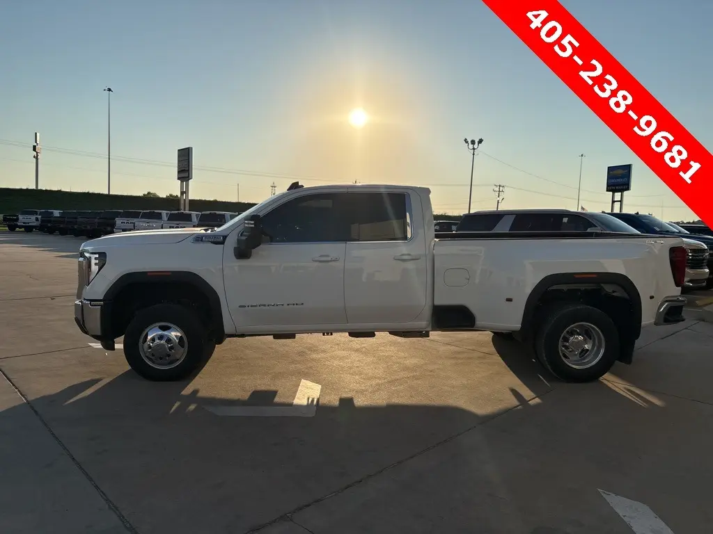 2024 Gmc Sierra 3500 HD SLE photo 4