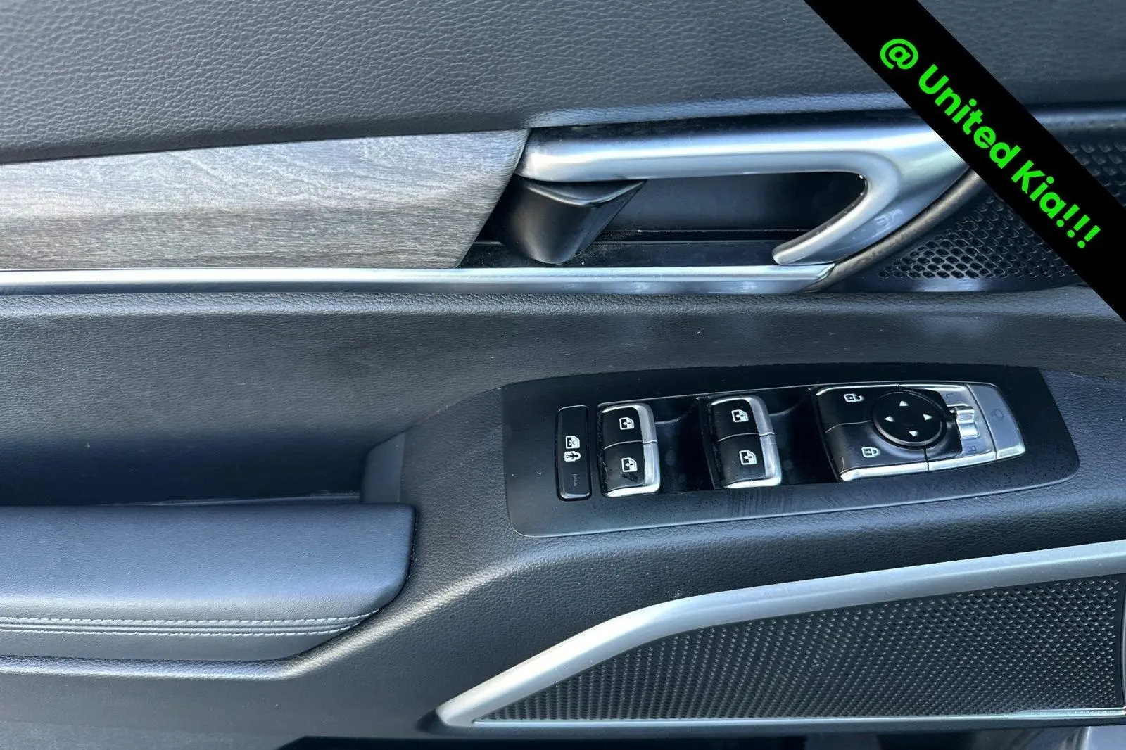 2022 Kia Telluride EX photo 9