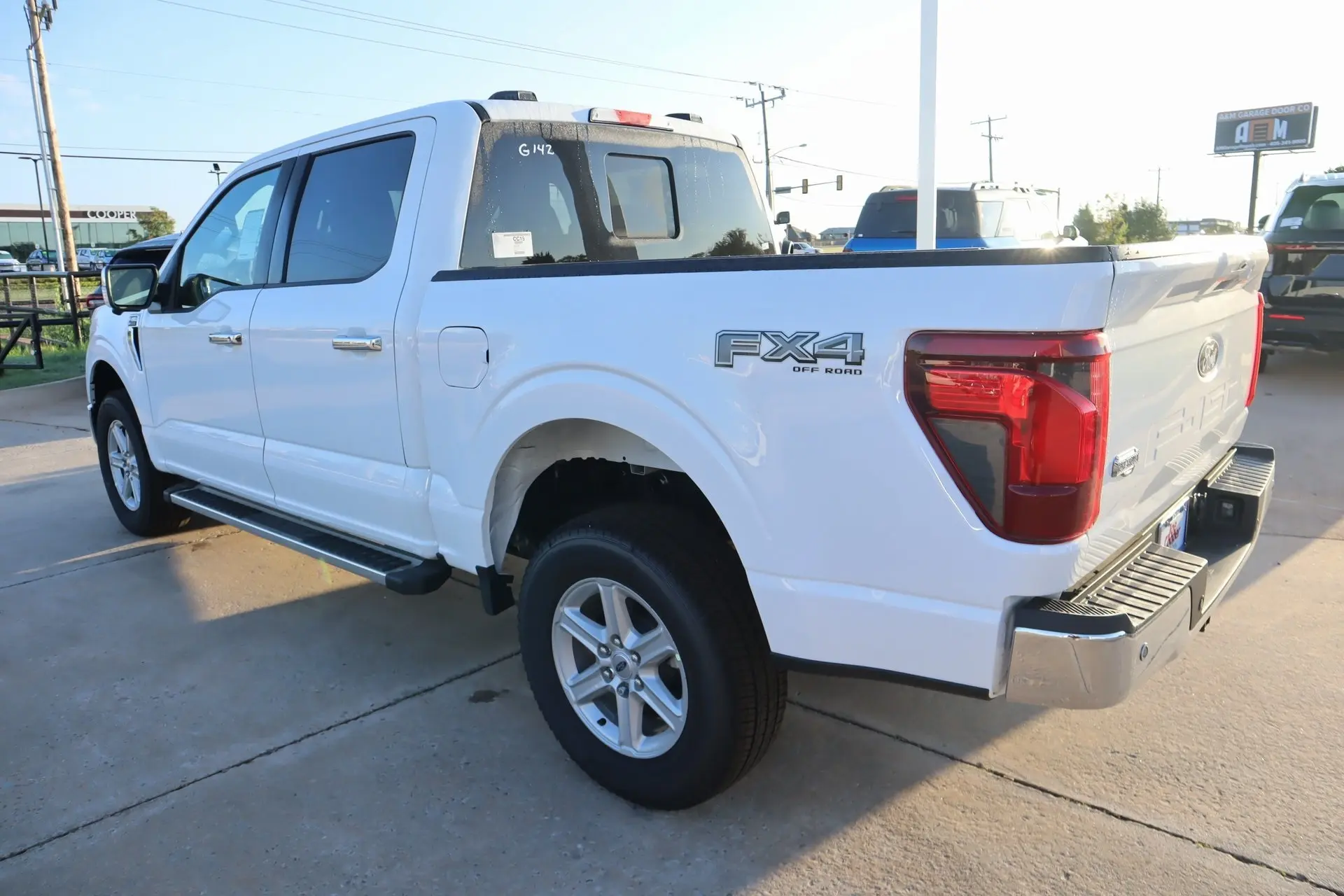 2025 Ford F-150 XLT photo 17