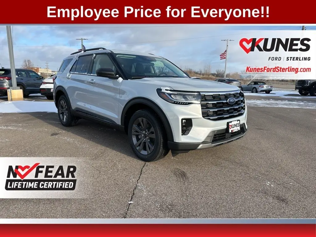 2026 Ford Explorer Active's photo