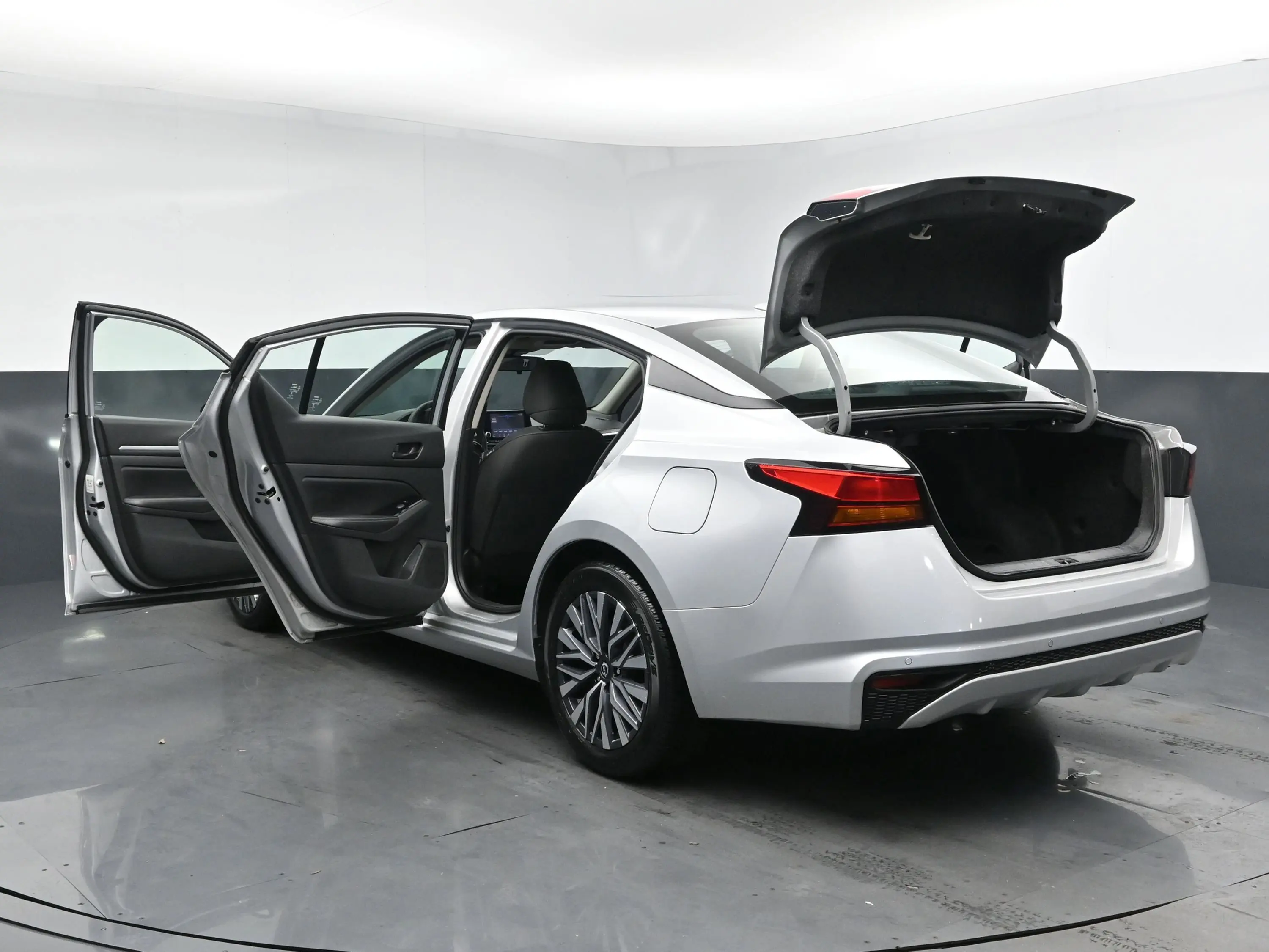 2023 Nissan Altima 2.5 SV photo 29