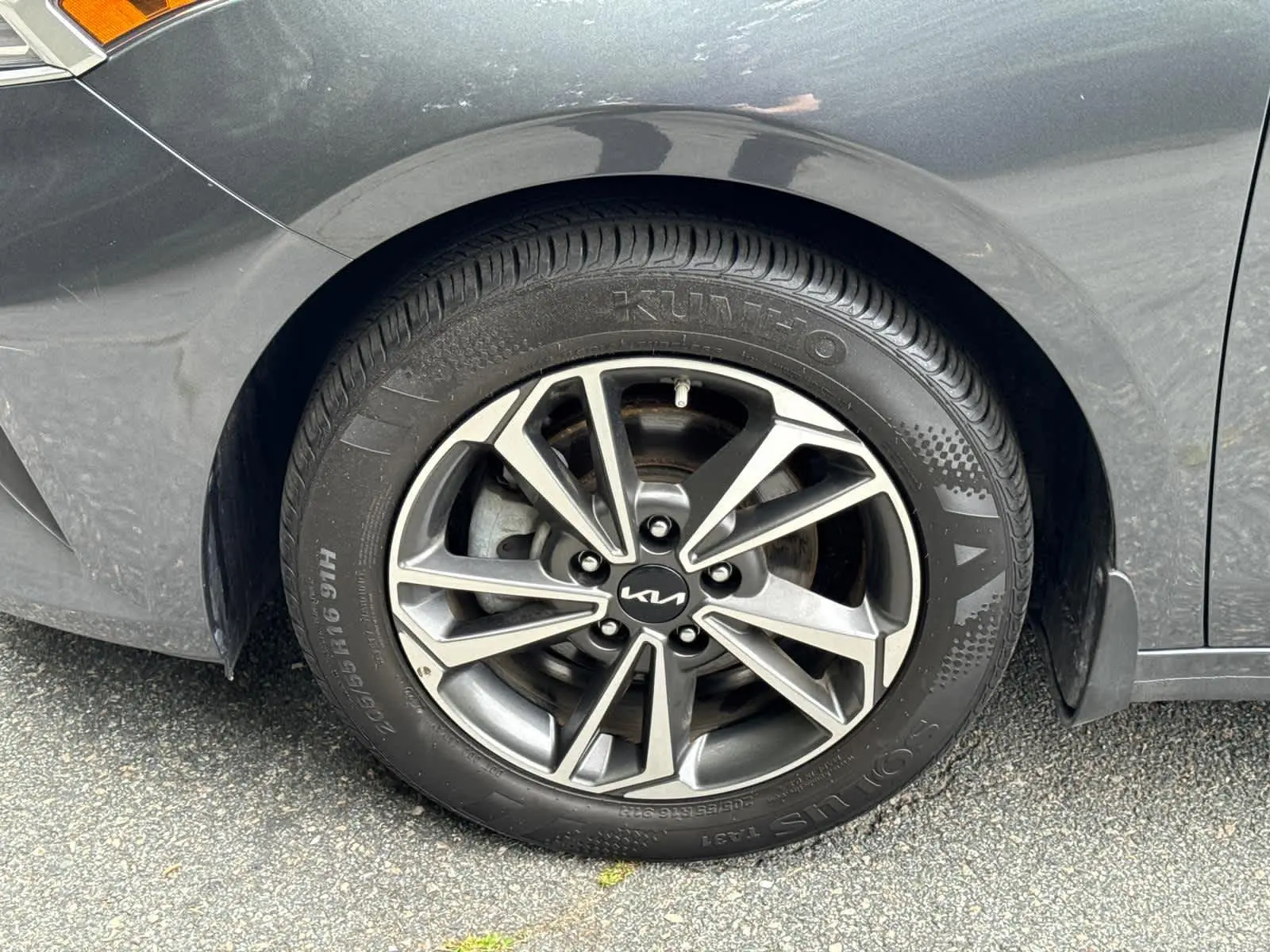 2023 Kia Forte LXS photo 10