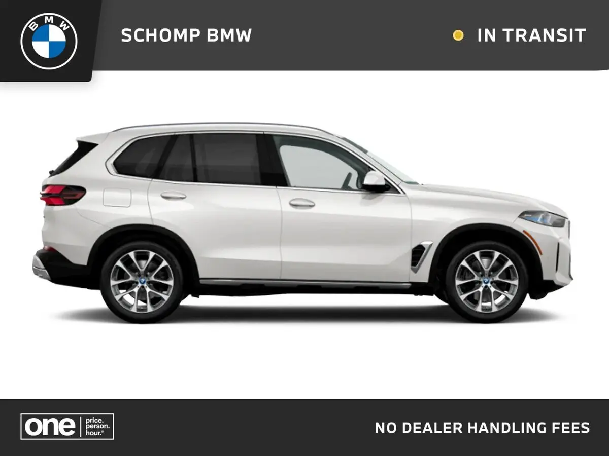 2026 BMW X5 50e's photo