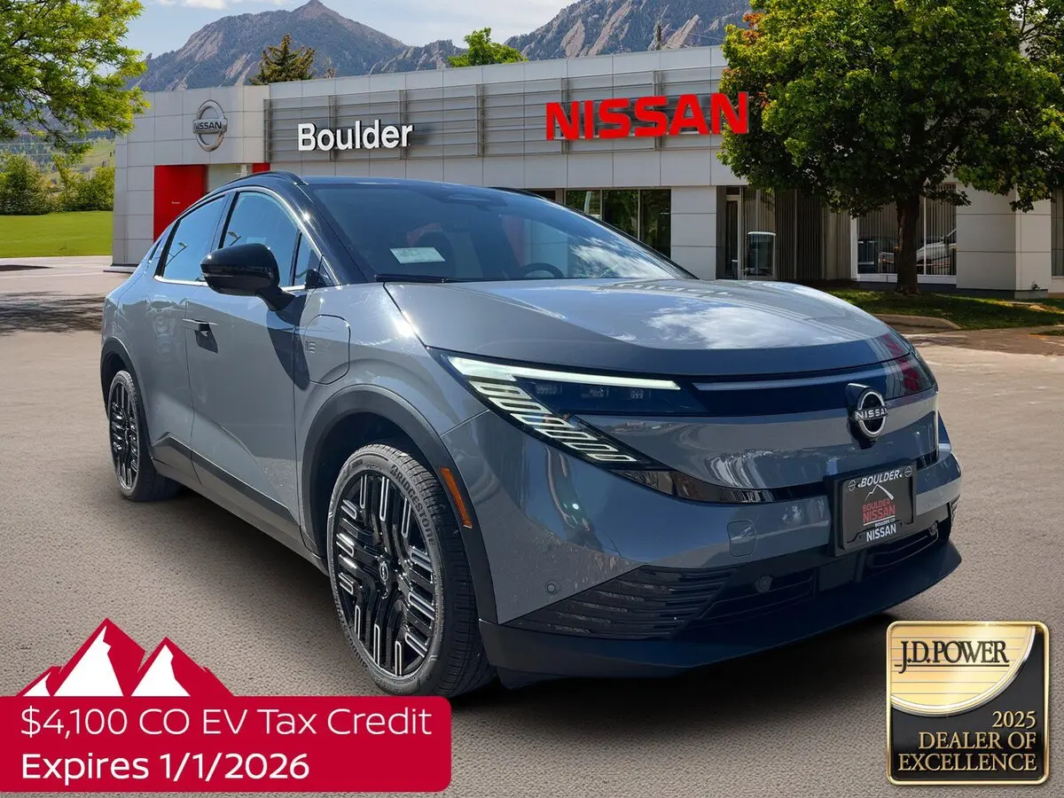 2026 Nissan LEAF Platinum+'s photo