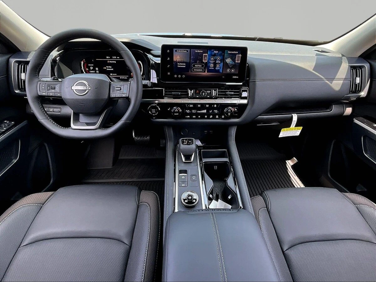 2026 Nissan Pathfinder SL - Photo 9