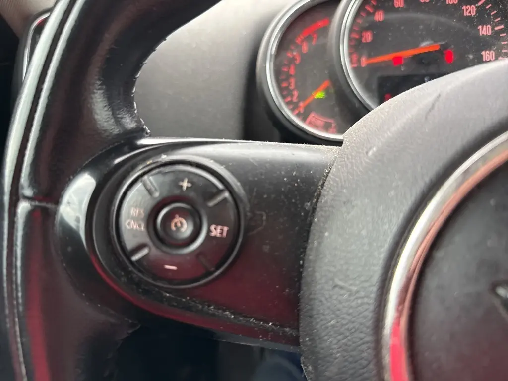 2018 Mini Cooper S ALL4 photo 18