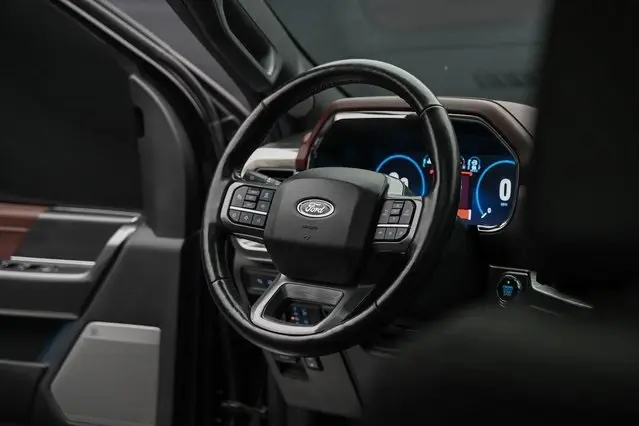 2022 Ford F-150 Lariat photo 12