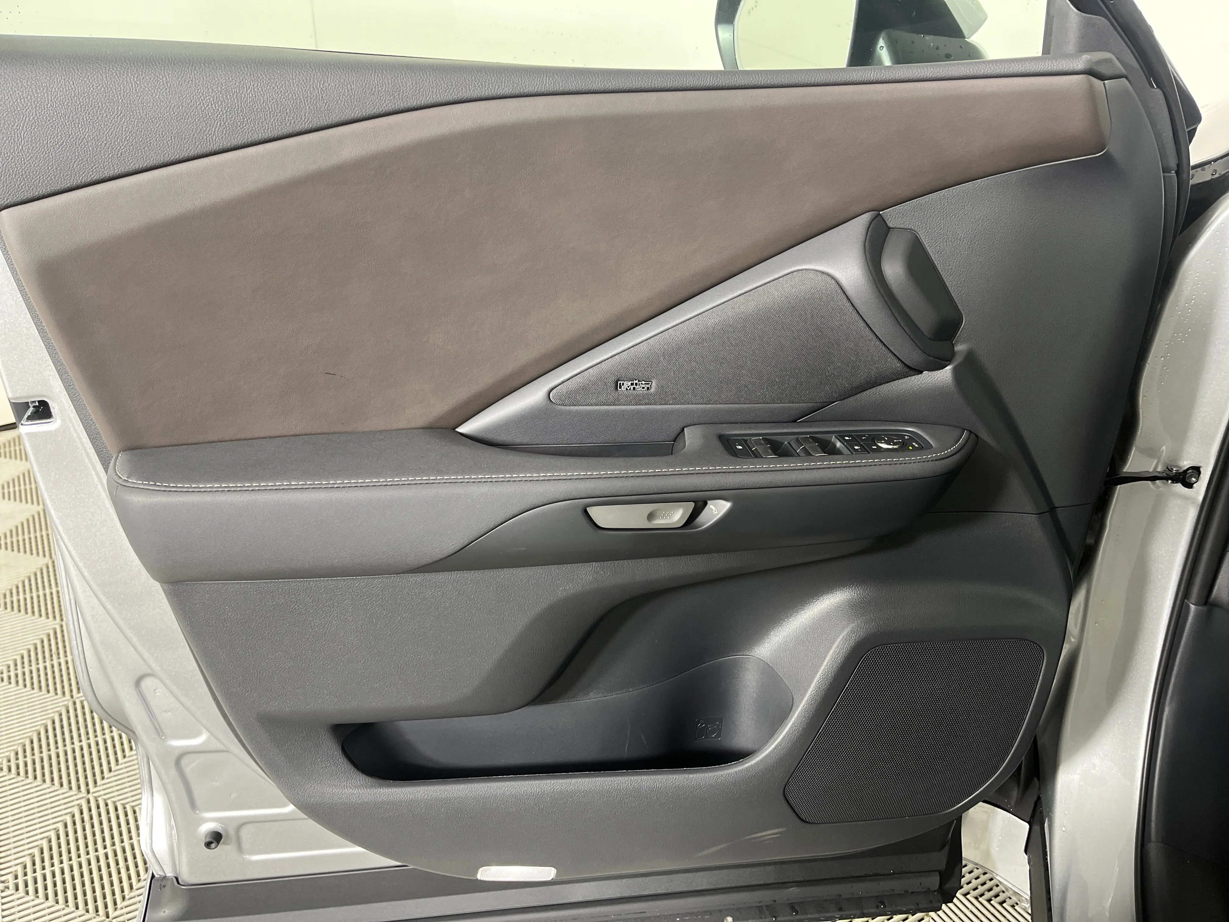 2025 Lexus TX 350 Luxury photo 2