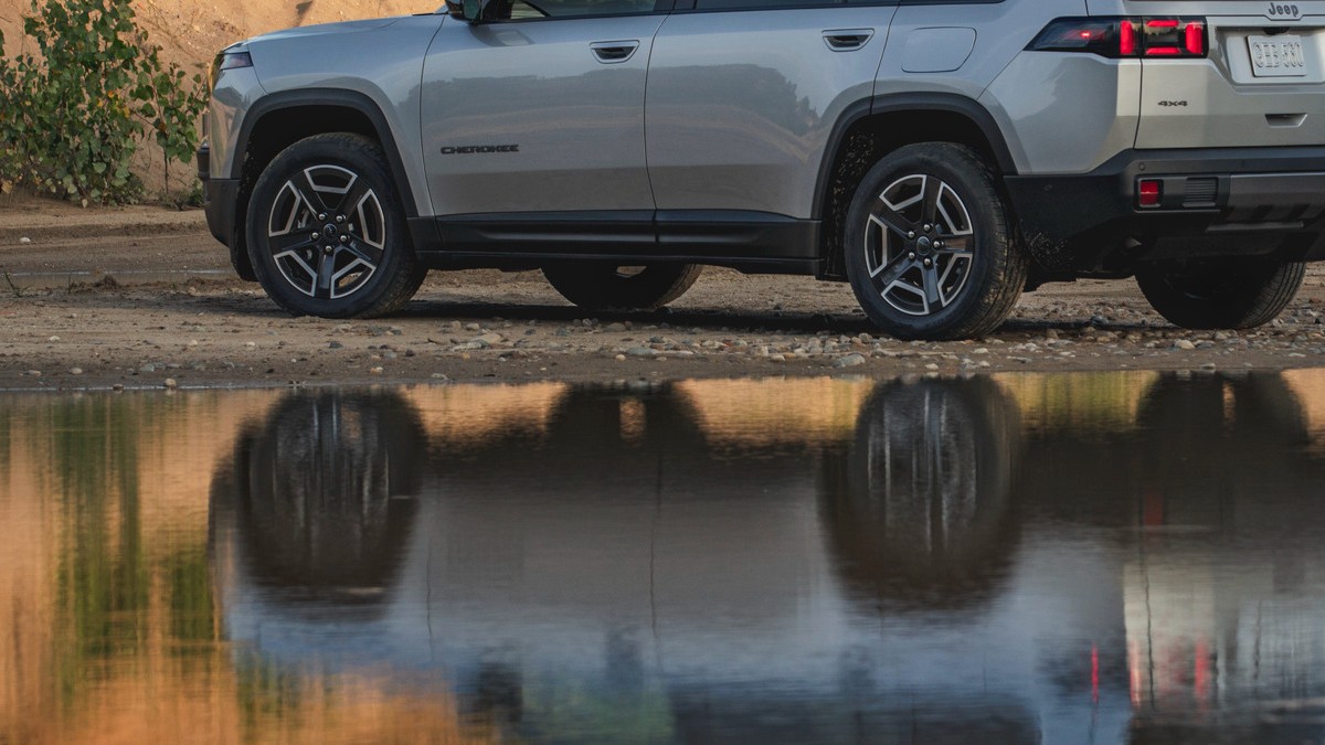 2026 Jeep Cherokee Wheels and Reflection in Water