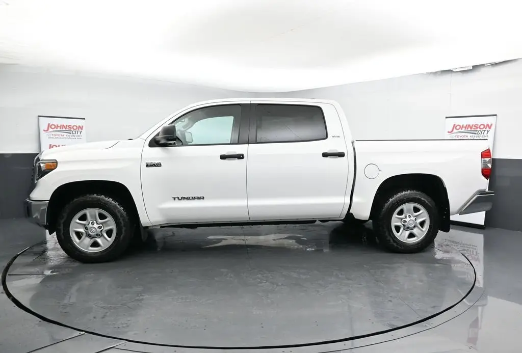 2021 Toyota Tundra SR5 CrewMax photo 4
