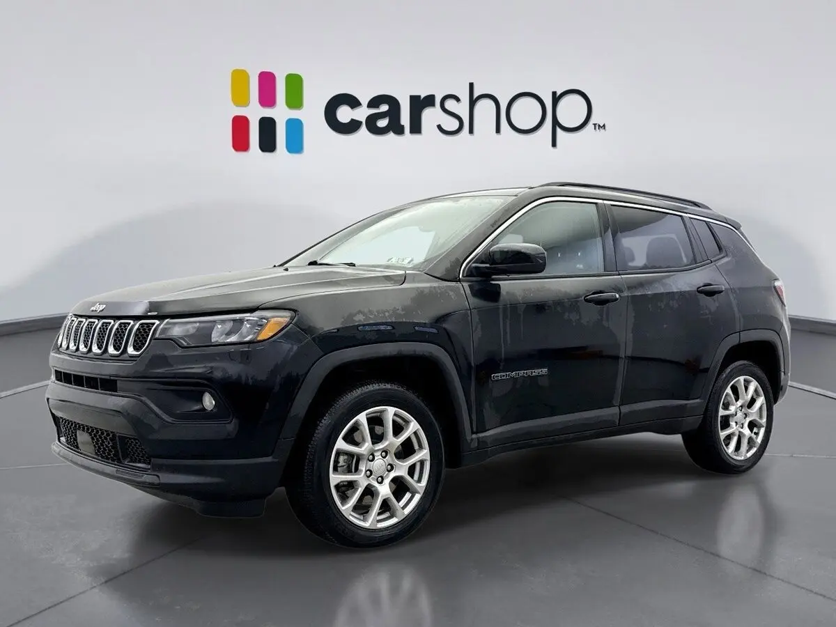 2023 Jeep Compass Latitude Lux's photo