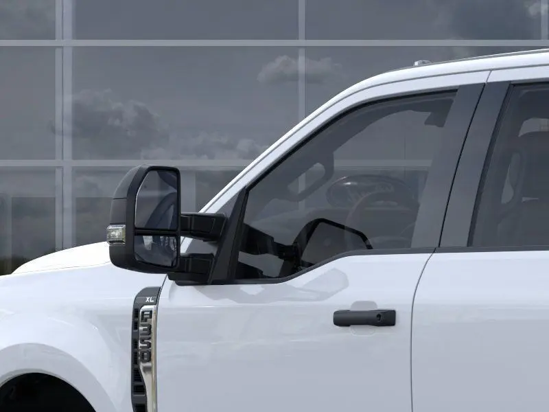 2025 Ford F-350 photo 19