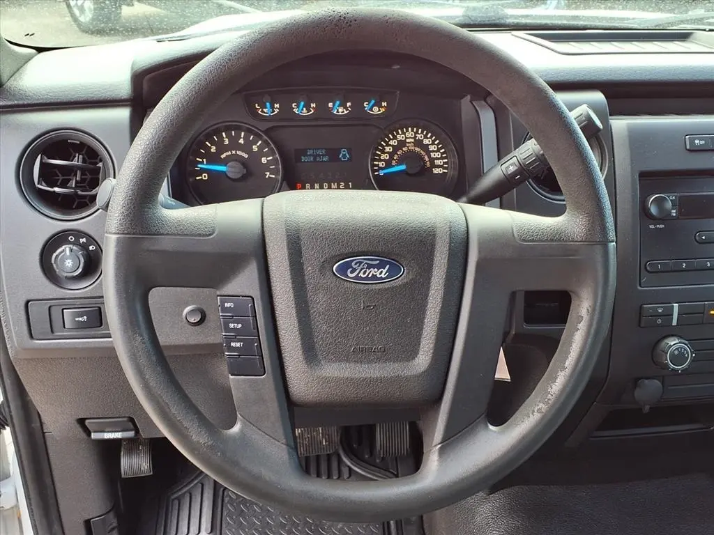 2014 Ford F-150 XL photo 8