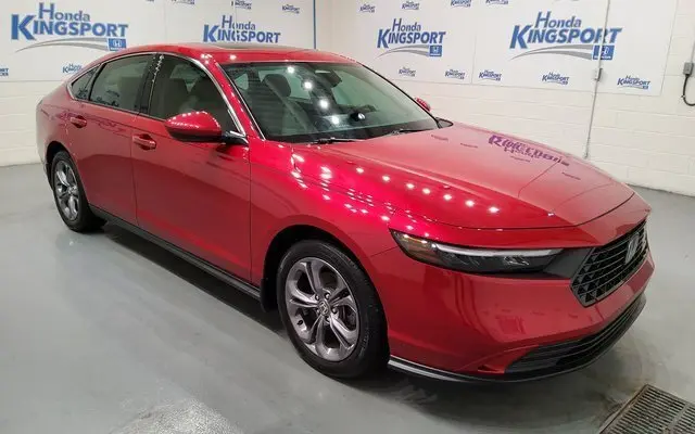 Used 2024 Honda Accord EX with VIN 1HGCY1F31RA019811 for sale in Kingsport, TN