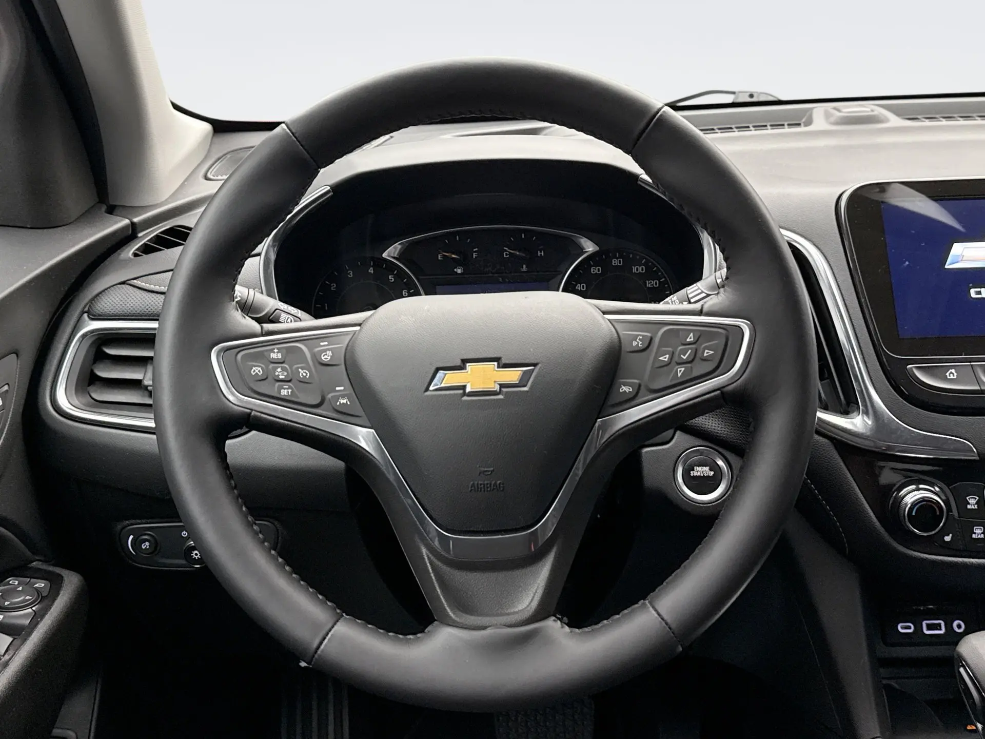 2022 Chevrolet Equinox Premier photo 11