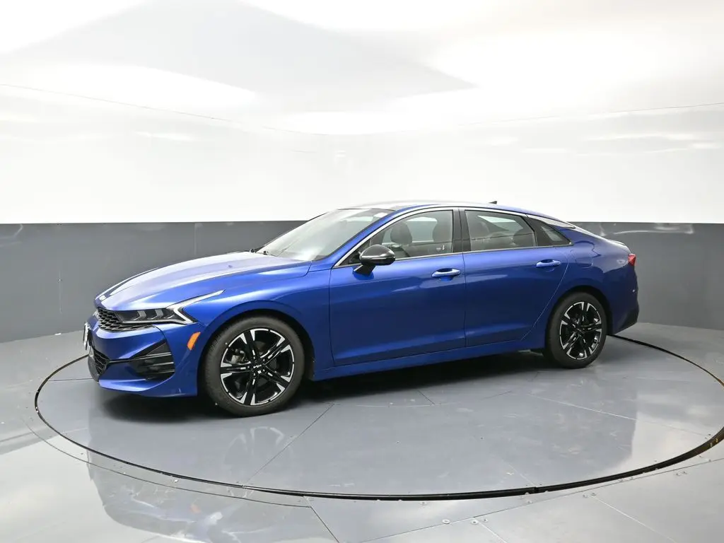 2022 Kia K5 GT-Line photo 5