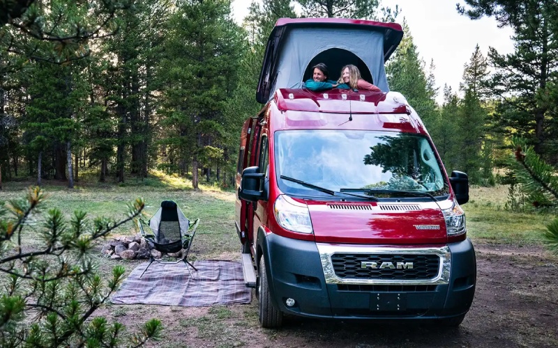 Why Choose the 2027 Winnebago Solis® Pop-Top for Travel in and around Chicago, IL
