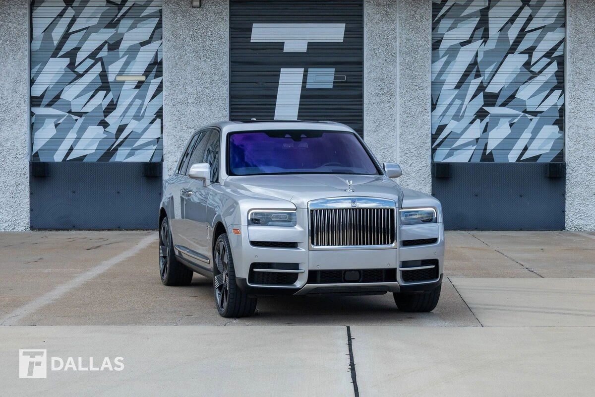 2020 Rolls-Royce Cullinan -'s photo