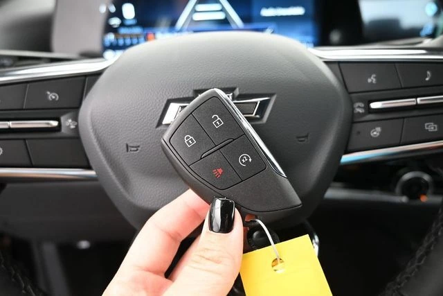 2027 Chevrolet Equinox LT - Photo 32