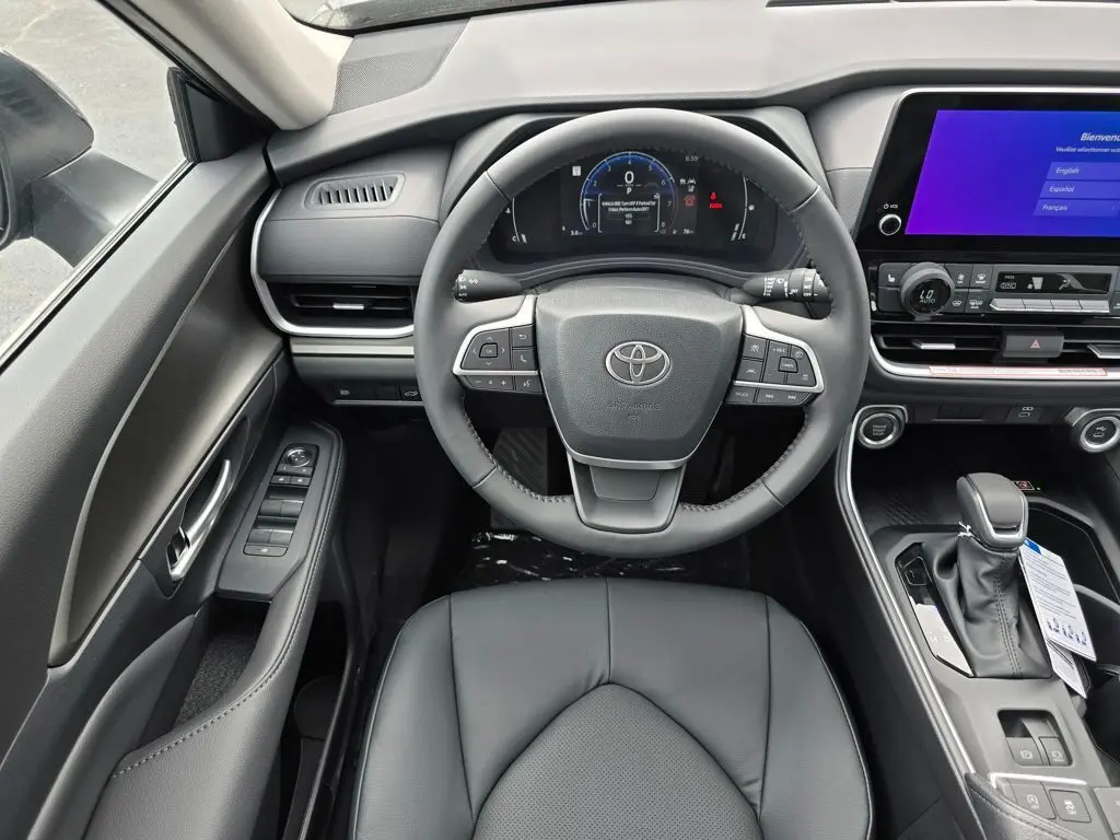 2025 Toyota Grand Highlander XLE photo 22