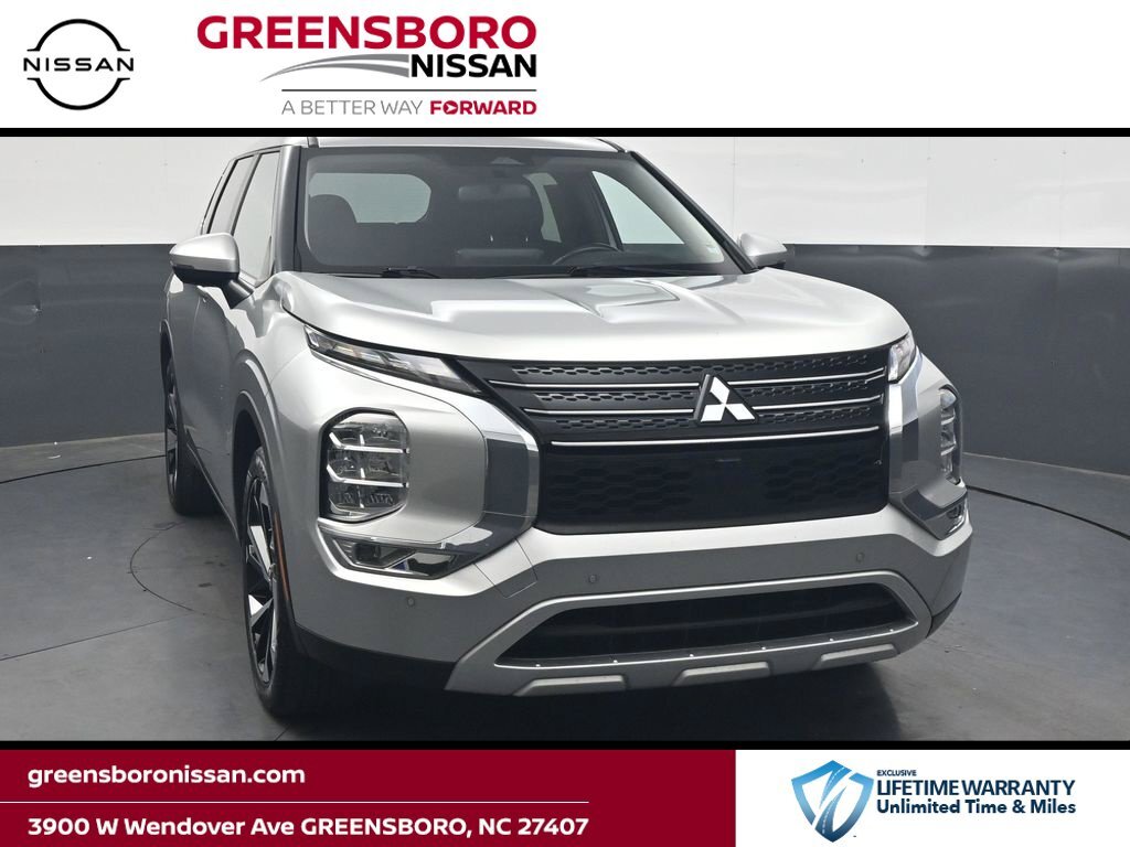 2024 Mitsubishi Outlander SE