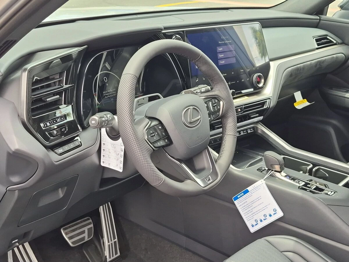 2026 Lexus TX 500h F-Sport Premium - Photo 12