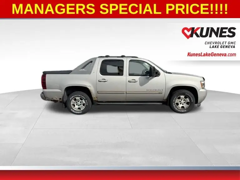 2007 Chevrolet Avalanche LS photo 2