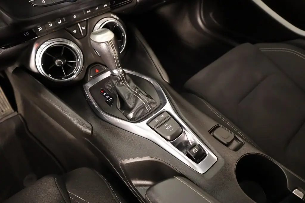 2020 Chevrolet Camaro 1LT photo 6