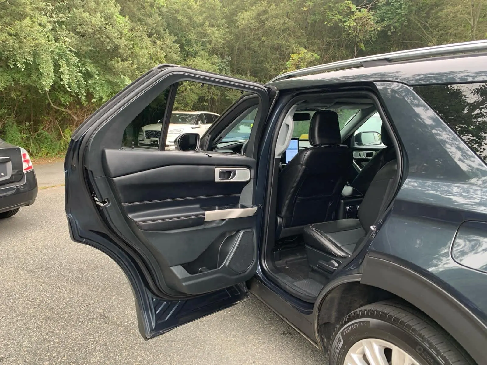 2022 Ford Explorer Limited photo 28