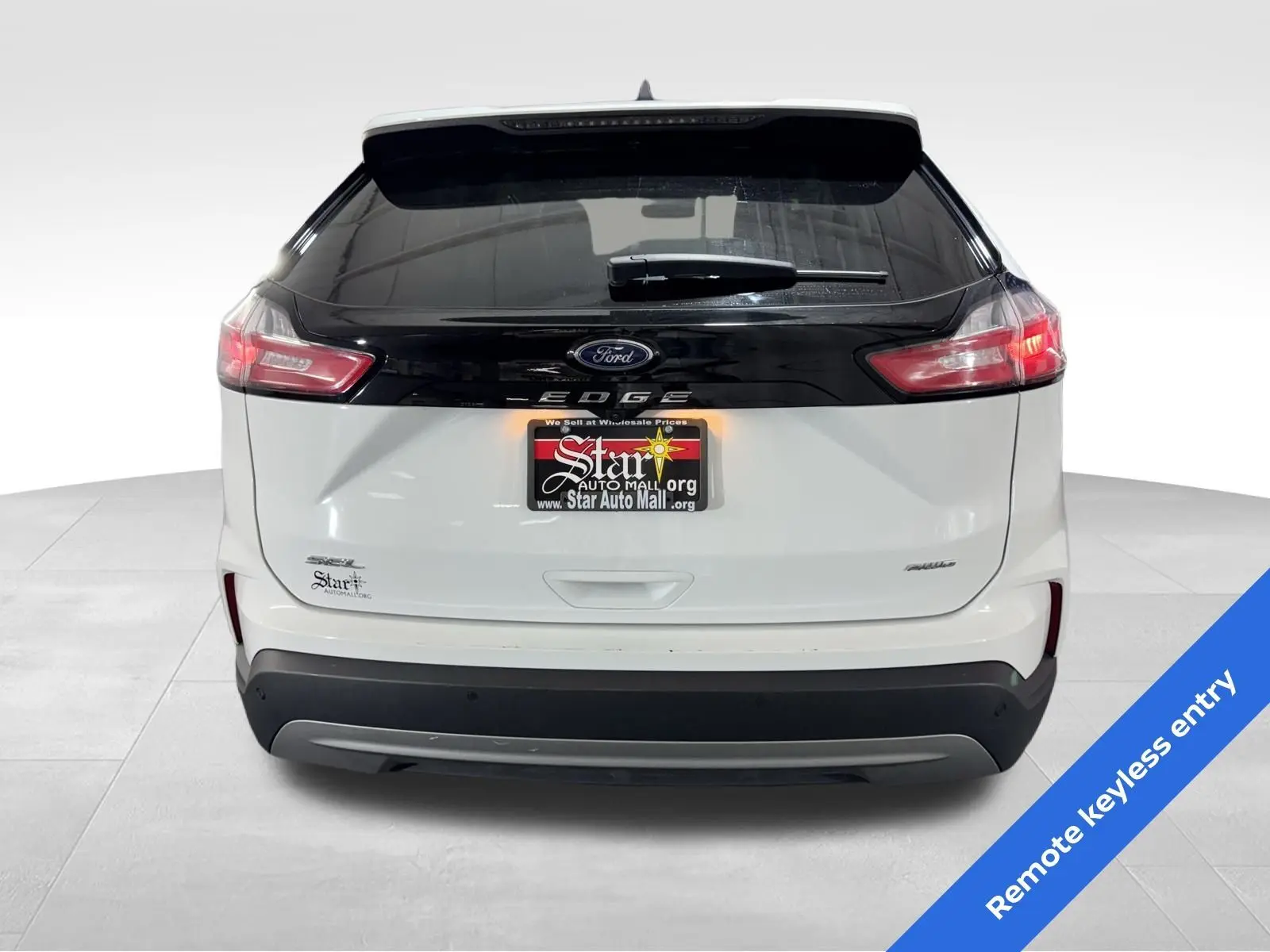 2024 Ford Edge SEL photo 4