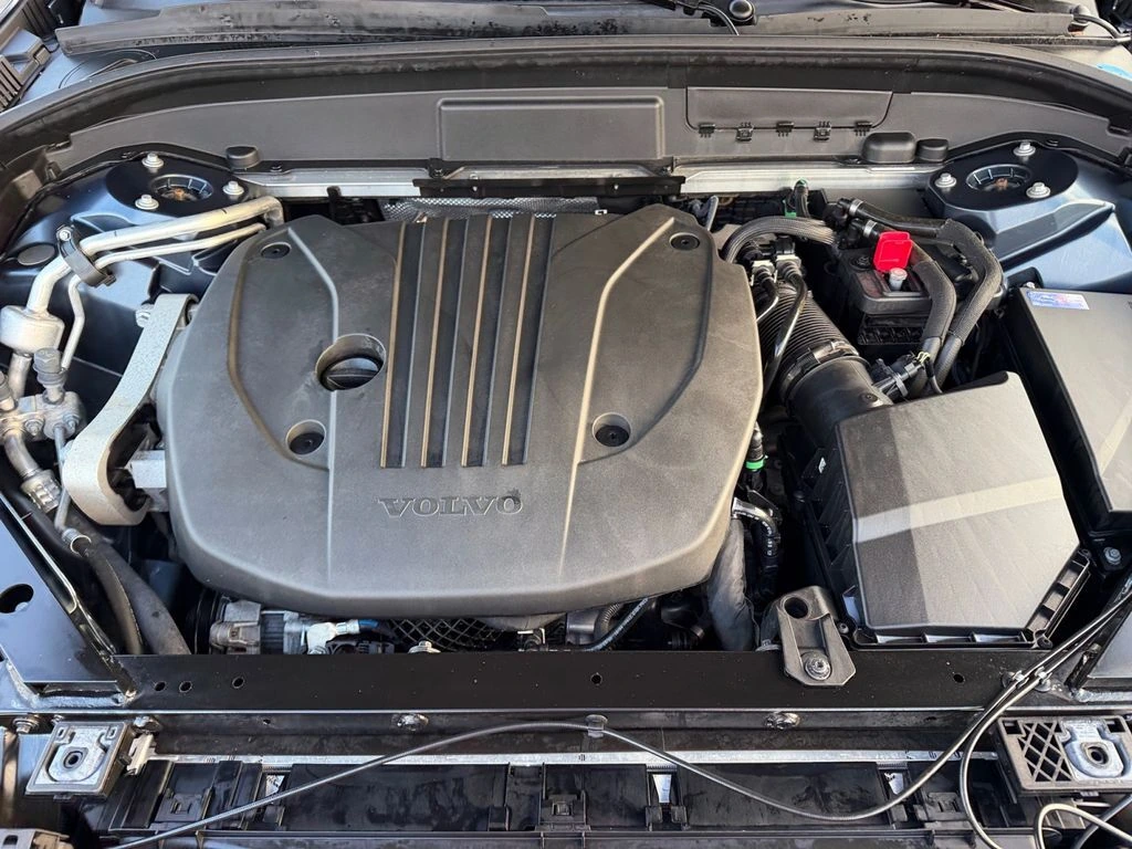 2023 Volvo - image 29