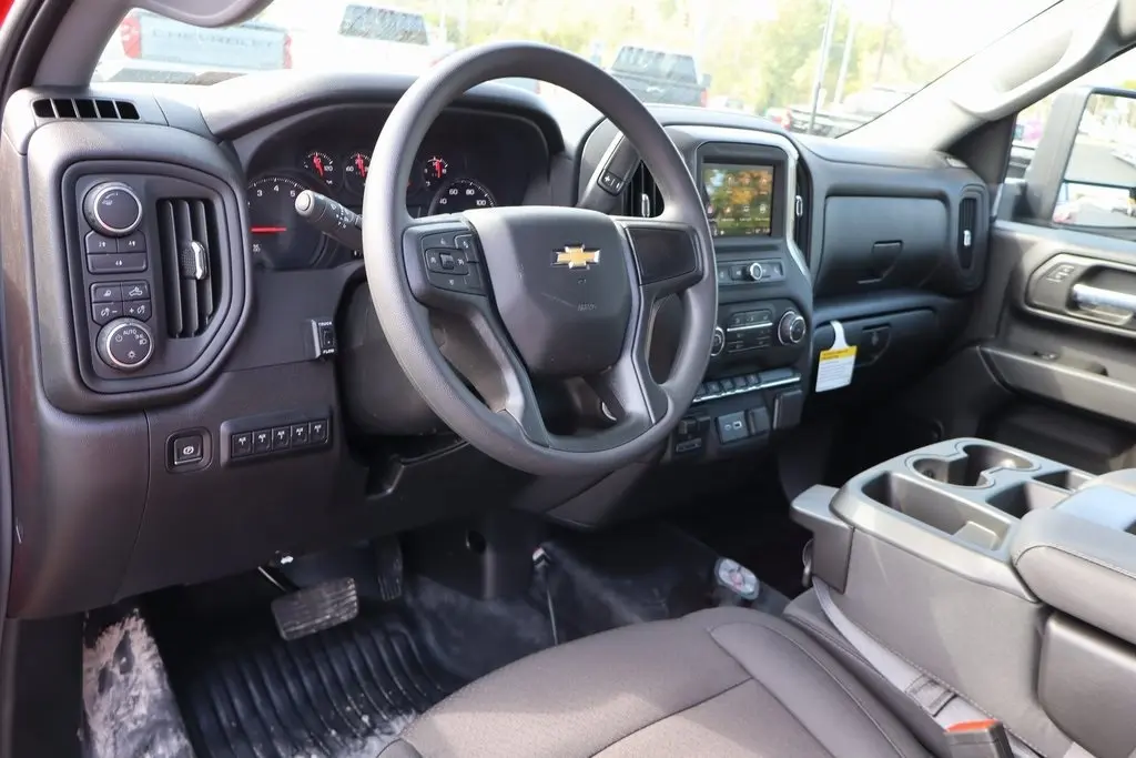2025 Chevrolet Silverado 2500HD Work Truck Trail Boss photo 4