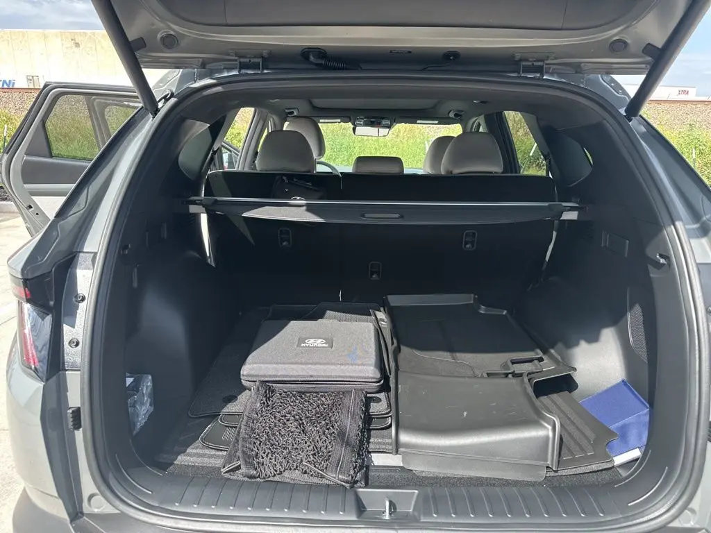 2026 Hyundai Tucson Limited photo 16