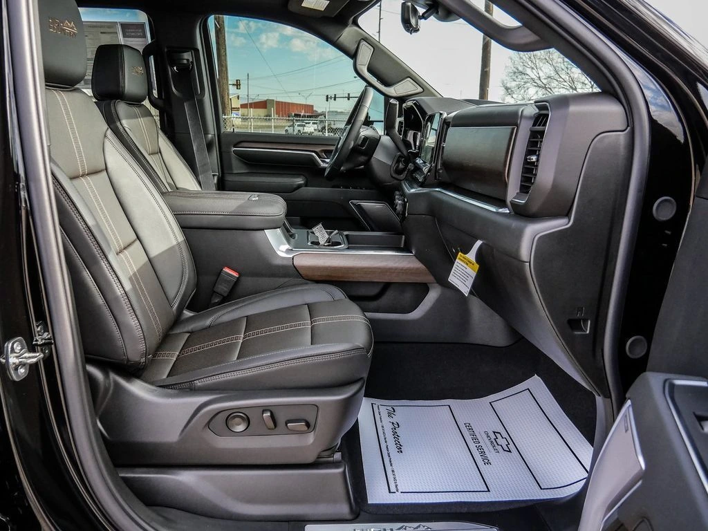 2026 Chevrolet Silverado 2500 HD High Country - Photo 16