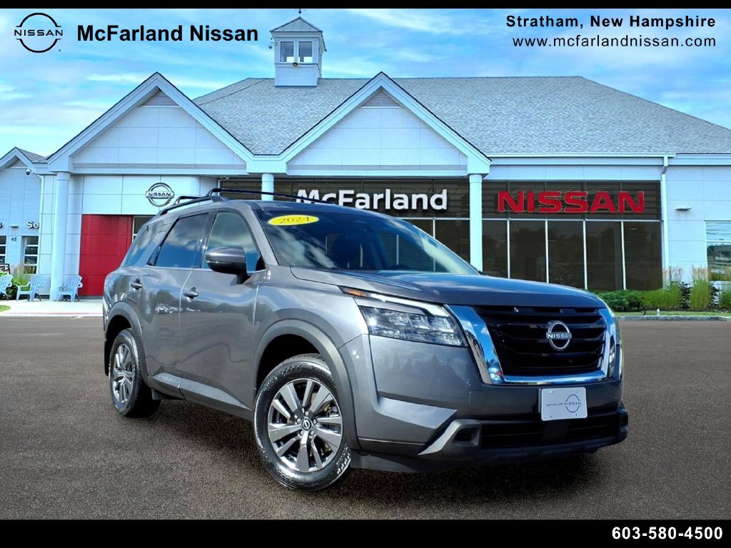 2024 Nissan Pathfinder SV