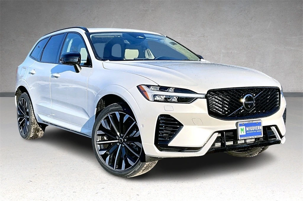2026 Volvo - image 2
