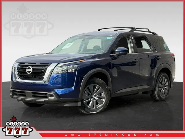 2025 Nissan Pathfinder SV's photo