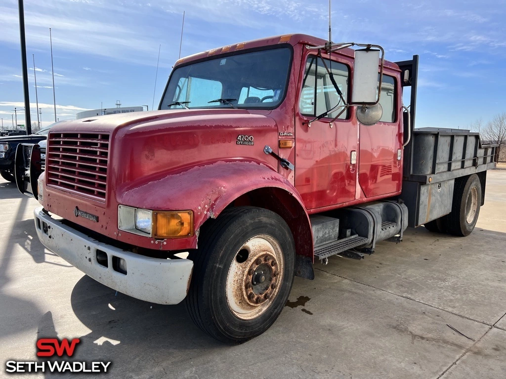 1998 International - image 3